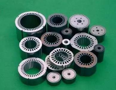 �մ��c����Ƭ��ճ����ʲô�z��